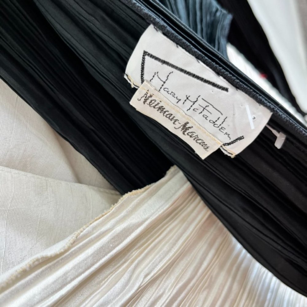 Mary McFadden Brook Shields Color Block Pleated Panel Floor Length Evening Gown - Picture 12 of 13